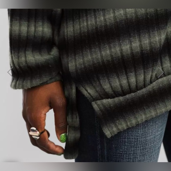 Fantastic Fawn Oversized Knit Top - Picture 2 of 6